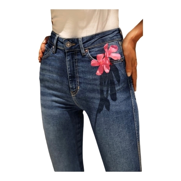 Free People We The Free Raw High-Rise Jegging Jeans - Picture 4 of 9